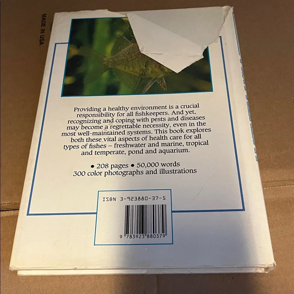 The Manual of Fish Health - White Cover